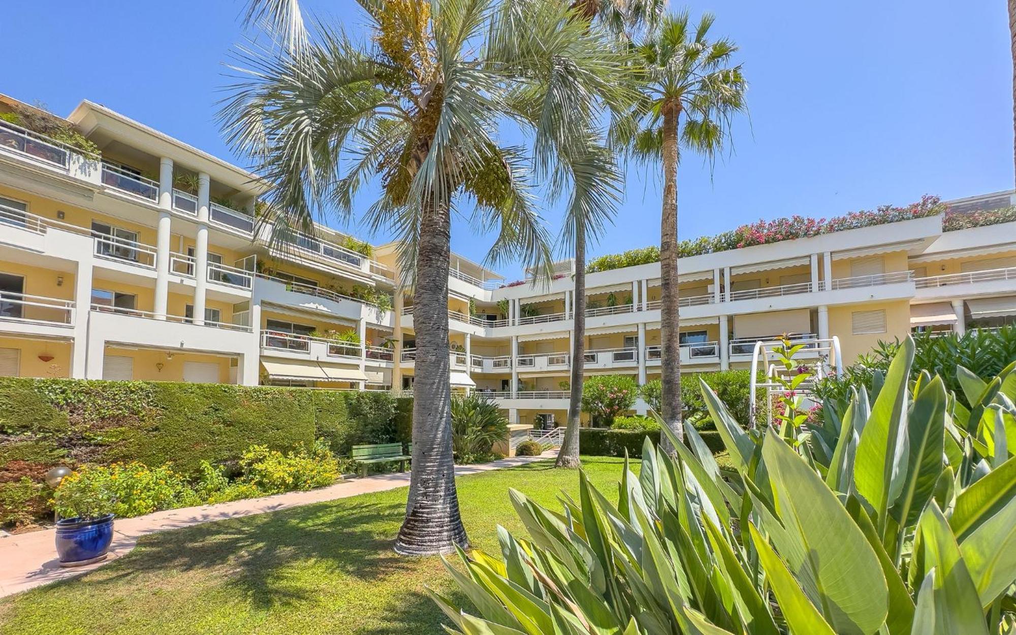 Winsome - First - Centre - 2ch - Piscine - Garage Appartement